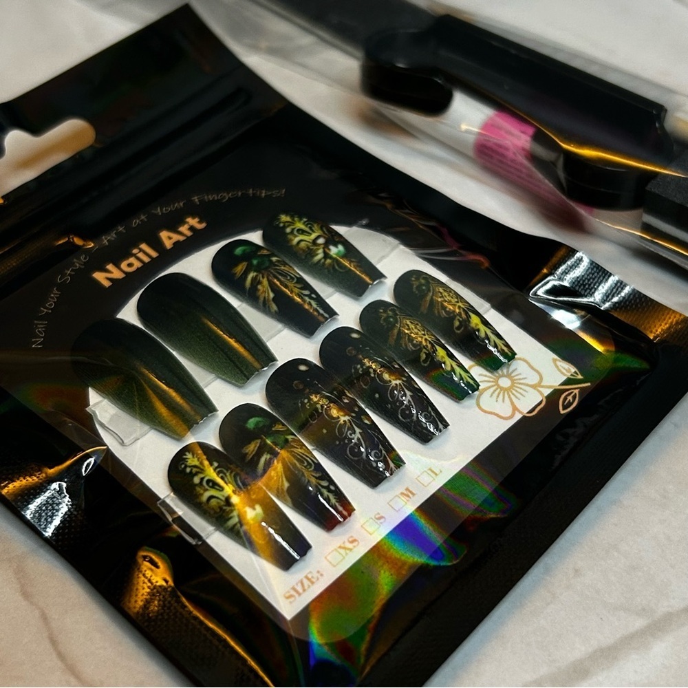 30 Piece Nail Art Set